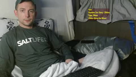 Snapshot of poppunk4life chatting on March 2, 2:30 am Kyle online show from March 2, 2:30 am