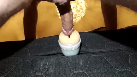 precummilker online show from December 28, 7:11 pm