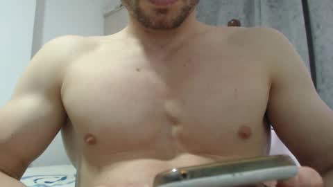 Snapshot of preettyboyx chatting on January 25, 3:41 pm JUAN online show from January 25, 3:41 pm