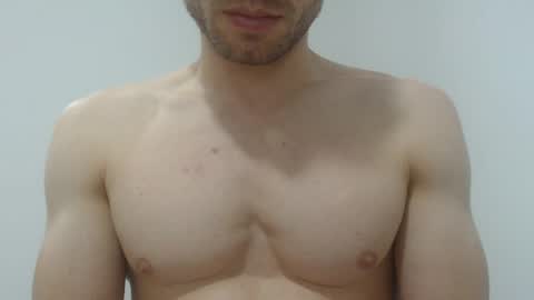 Snapshot of preettyboyx chatting on March 8, 3:22 pm JUAN online show from March 8, 3:22 pm