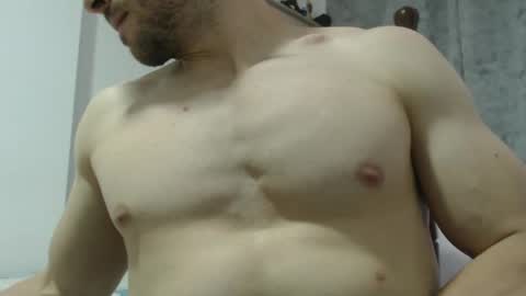 Snapshot of preettyboyx chatting on January 18, 3:16 pm JUAN online show from January 18, 3:16 pm
