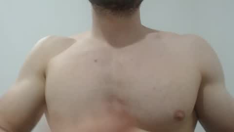 Snapshot of preettyboyx chatting on February 24, 8:47 pm JUAN online show from February 24, 8:47 pm