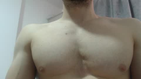 Snapshot of preettyboyx chatting on December 16, 9:41 pm JUAN online show from December 16, 9:41 pm