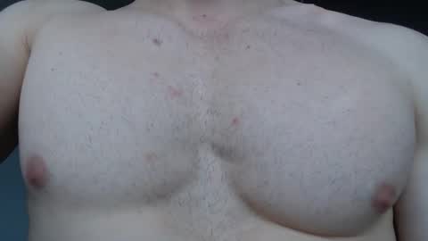 Snapshot of preettyboyx chatting on October 13, 8:37 pm JUAN online show from October 13, 8:37 pm
