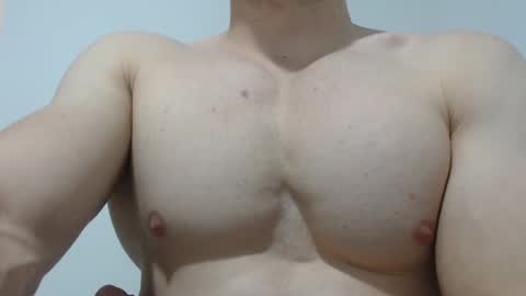 Snapshot of preettyboyx chatting on March 9, 8:31 pm JUAN online show from March 9, 8:31 pm