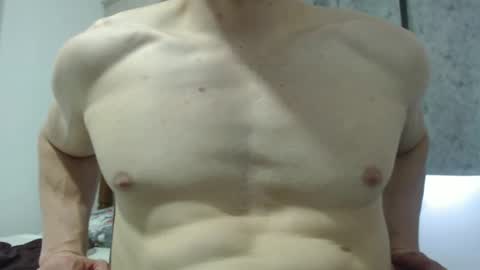 Snapshot of preettyboyx chatting on January 19, 3:10 pm JUAN online show from January 19, 3:10 pm
