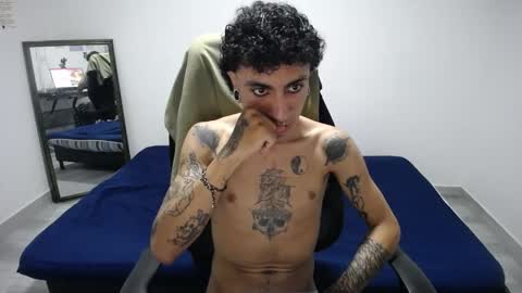 Plux online show from March 6, 7:00 pm