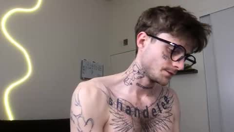 pretty boy online show from December 17, 6:53 am