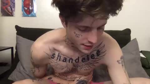 Snapshot of prettyboyszn chatting on September 22, 5:29 am pretty boy online show from September 22, 5:29 am