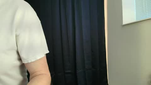 Snapshot of primdeceit chatting on December 24, 12:00 am PrimDeceit online show from December 24, 12:00 am