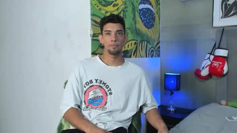 Snapshot of prince_arthur77 chatting on September 28, 1:31 pm prince_arthur77 online show from September 28, 1:31 pm