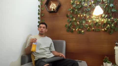 Snapshot of prince_arthur77 chatting on January 10, 1:09 pm prince_arthur77 online show from January 10, 1:09 pm