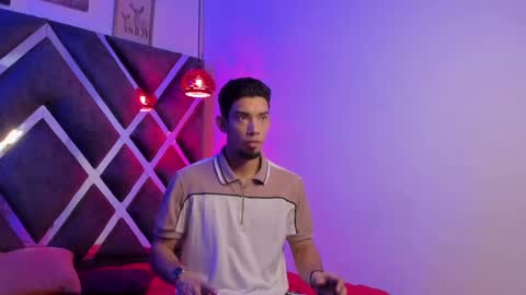 Snapshot of prince_arthur77 chatting on December 5, 12:55 pm prince_arthur77 online show from December 5, 12:55 pm