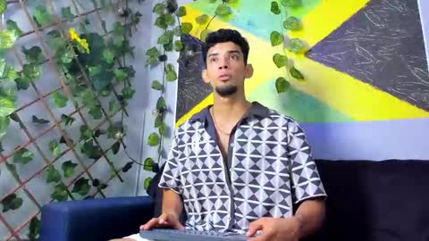 Snapshot of prince_arthur77 chatting on September 9, 8:30 pm prince_arthur77 online show from September 9, 8:30 pm