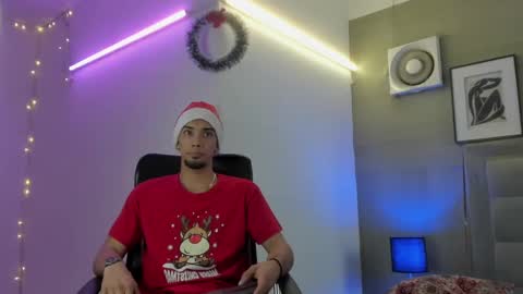 Snapshot of prince_arthur77 chatting on December 15, 1:11 pm prince_arthur77 online show from December 15, 1:11 pm