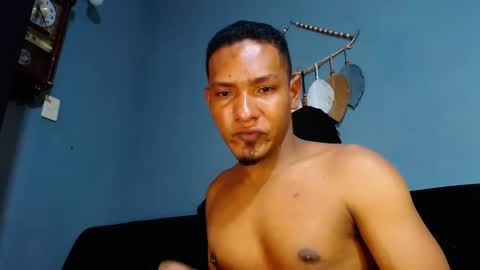 Snapshot of prometo23cm chatting on January 14, 11:16 pm Grande y Gruesa online show from January 14, 11:16 pm