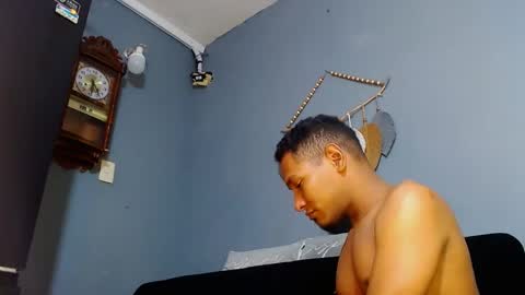 Snapshot of prometo23cm chatting on February 23, 1:27 pm Grande y Gruesa online show from February 23, 1:27 pm