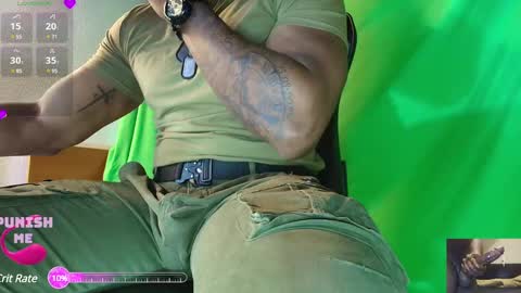Snapshot of proudlyblack30 chatting on December 31, 6:16 am sergeant. online show from December 31, 6:16 am