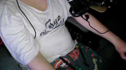 your mysterious man online show from April 23, 3:11 am