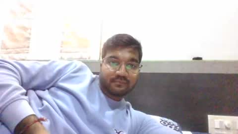 Snapshot of ptl1711 chatting on December 11, 8:38 am ptl1711 online show from December 11, 8:38 am