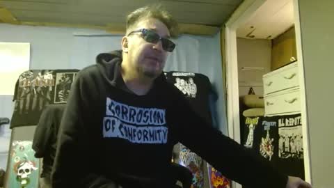 Snapshot of punkypapi chatting on March 7, 12:12 pm Jojo online show from March 7, 12:12 pm