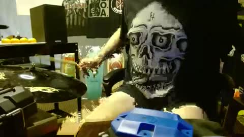 Snapshot of punkypapi chatting on March 5, 2:25 am Jojo online show from March 5, 2:25 am