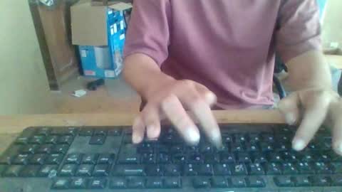 Snapshot of pup_y chatting on October 10, 4:12 pm pup_y online show from October 10, 4:12 pm