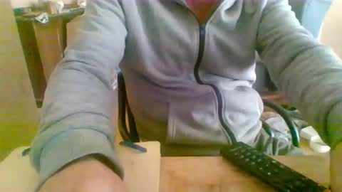Snapshot of pup_y chatting on October 12, 11:37 am pup_y online show from October 12, 11:37 am