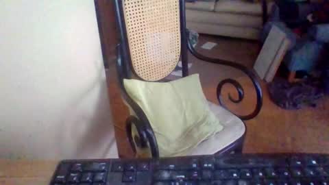 Snapshot of pup_y chatting on September 25, 5:23 pm pup_y online show from September 25, 5:23 pm