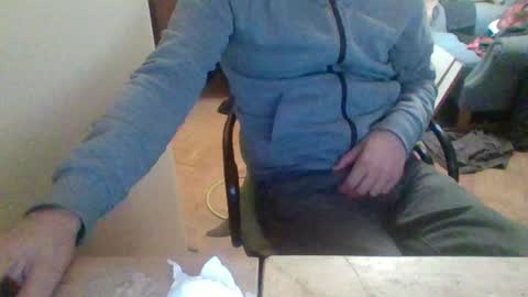 Snapshot of pup_y chatting on September 27, 9:12 pm pup_y online show from September 27, 9:12 pm