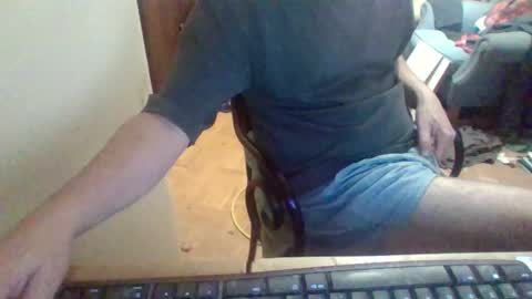 Snapshot of pup_y chatting on September 30, 8:45 pm pup_y online show from September 30, 8:45 pm