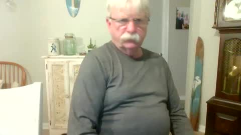 purpleshroom online show from January 29, 4:05 am