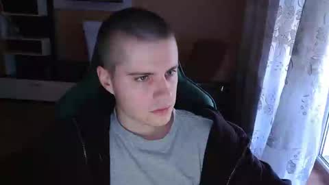 Snapshot of pusaprada chatting on March 9, 7:23 am pusaprada online show from March 9, 7:23 am