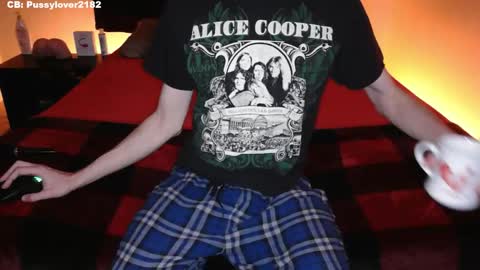 pussylover2182 online show from October 27, 3:09 am