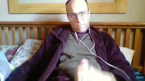 q2phq2ph online show from October 5, 6:01 pm