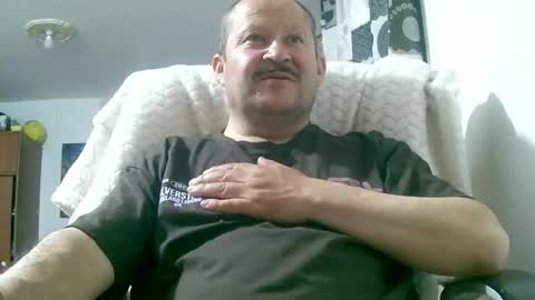 Snapshot of querubinrebelde chatting on October 18, 1:54 am Don Ramon online show from October 18, 1:54 am