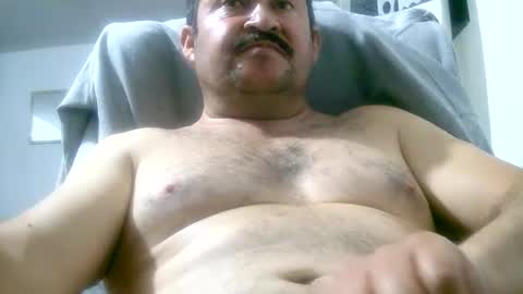 Snapshot of querubinrebelde chatting on December 16, 12:48 am Don Ramon online show from December 16, 12:48 am