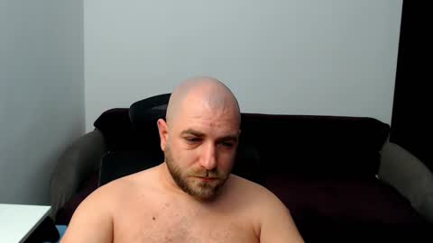 Snapshot of r0bila chatting on October 2, 6:56 pm R0bila online show from October 2, 6:56 pm