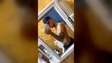 rafael_bigdick_ online show from June 5, 9:31 pm