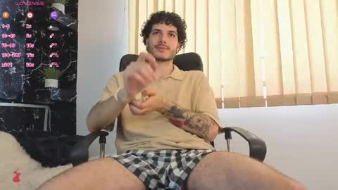 R A F A E L online show from April 18, 9:25 pm