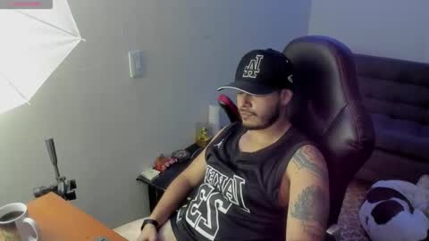 ragnar_lothbrok77 online show from April 24, 10:45 pm