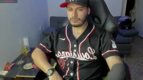 ragnar_lothbrok77 online show from April 23, 6:18 am