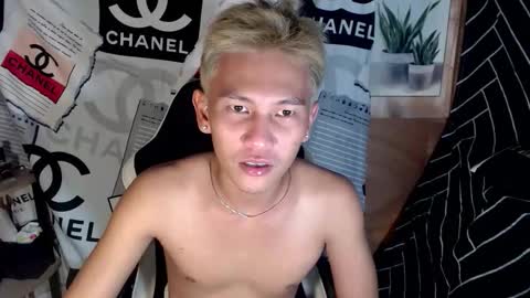 Snapshot of ralfhuge24 chatting on September 20, 2:28 pm ralfhuge24 online show from September 20, 2:28 pm