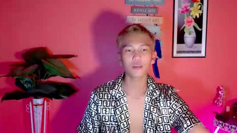 Snapshot of ralfhuge24 chatting on September 21, 3:56 pm ralfhuge24 online show from September 21, 3:56 pm