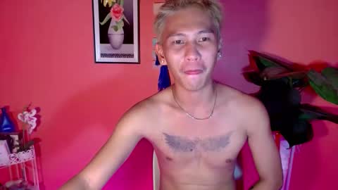 Snapshot of ralfhuge24 chatting on September 25, 3:38 am ralfhuge24 online show from September 25, 3:38 am