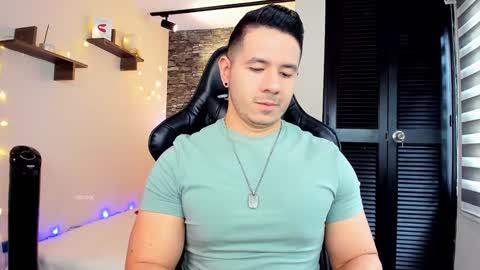Snapshot of ransoj chatting on December 29, 8:37 pm Jonas online show from December 29, 8:37 pm
