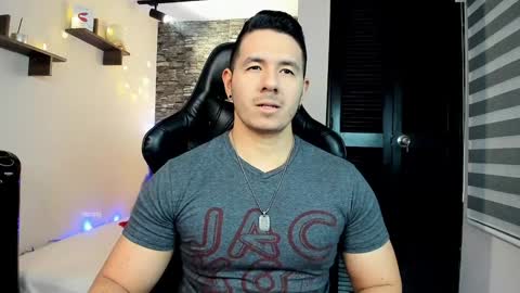 Snapshot of ransoj chatting on January 3, 12:33 am Jonas online show from January 3, 12:33 am
