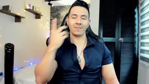 Snapshot of ransoj chatting on December 31, 8:34 pm Jonas online show from December 31, 8:34 pm