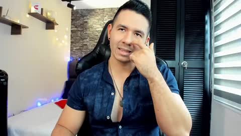 Snapshot of ransoj chatting on December 22, 7:10 pm Jonas online show from December 22, 7:10 pm