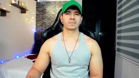 Snapshot of ransoj chatting on December 17, 1:07 am Jonas online show from December 17, 1:07 am